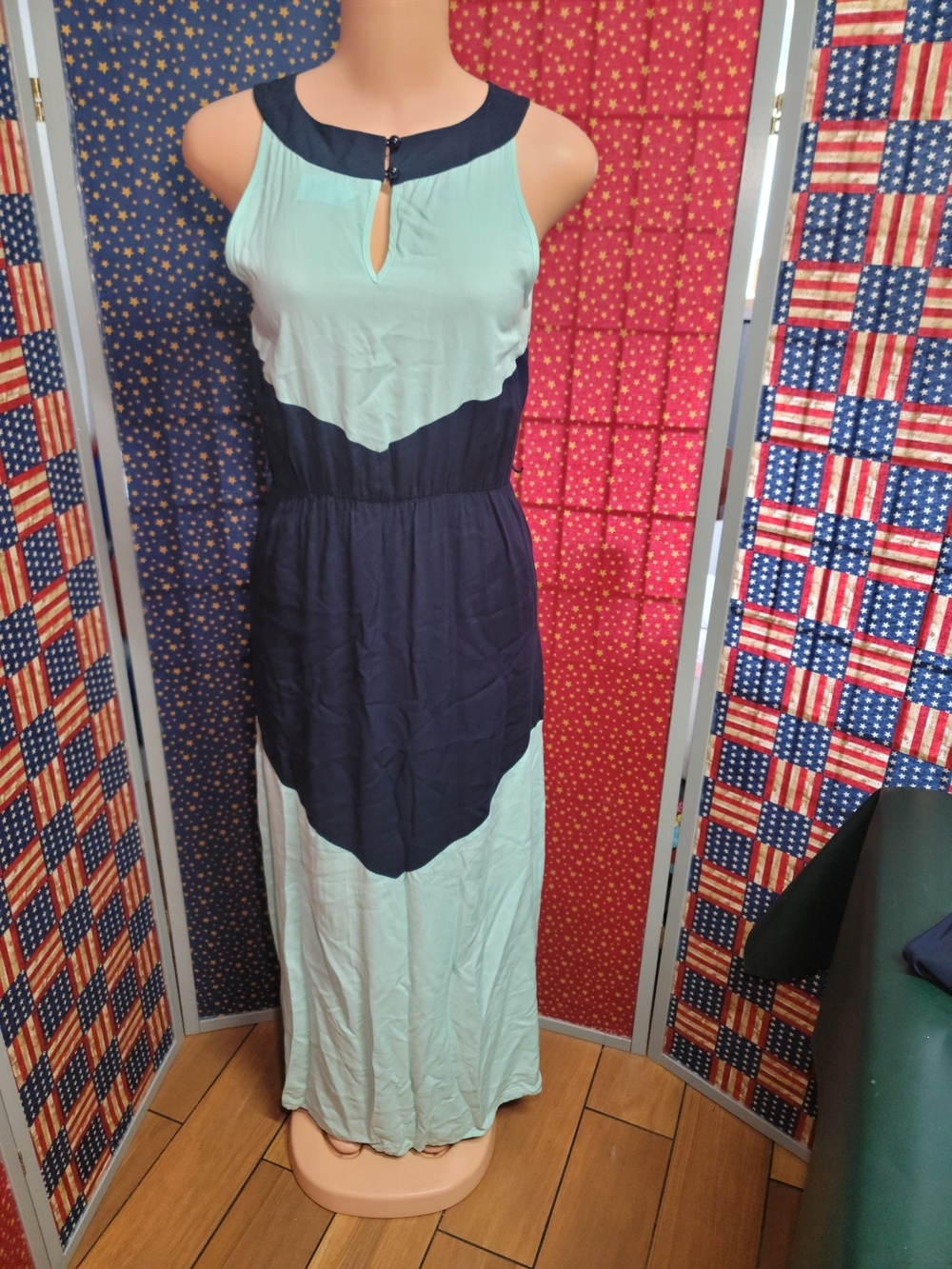 Iz Byer Sleeveless Colorblock Maxi Dress in Mint and Navy